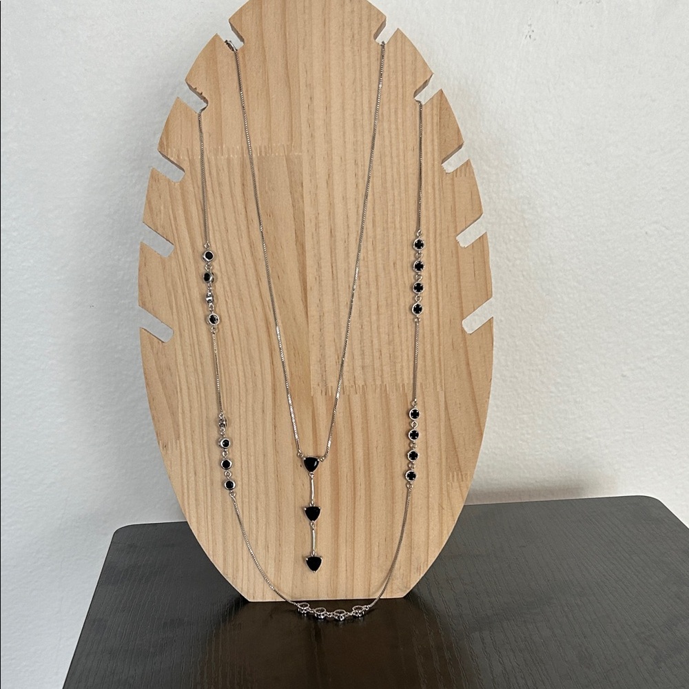 Chic Silver and Black Heart Necklace